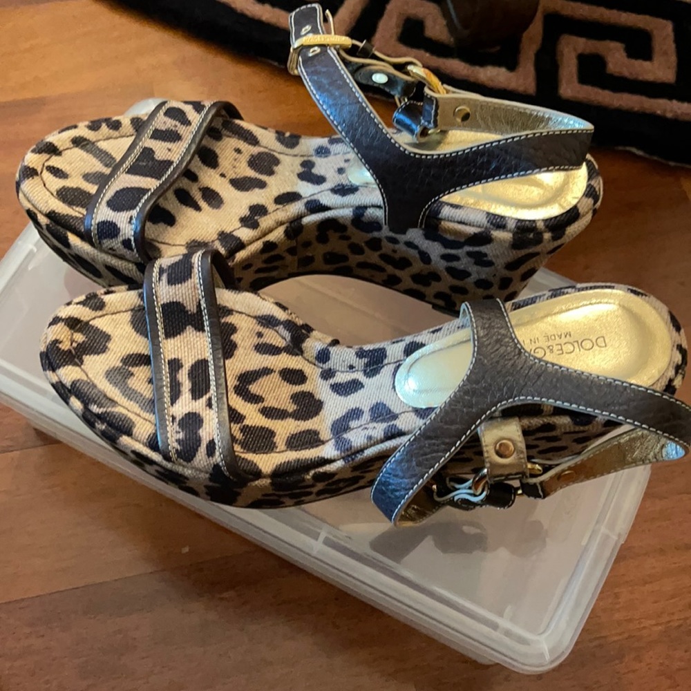 DOLCE&GABBANA leopard wedgesize9